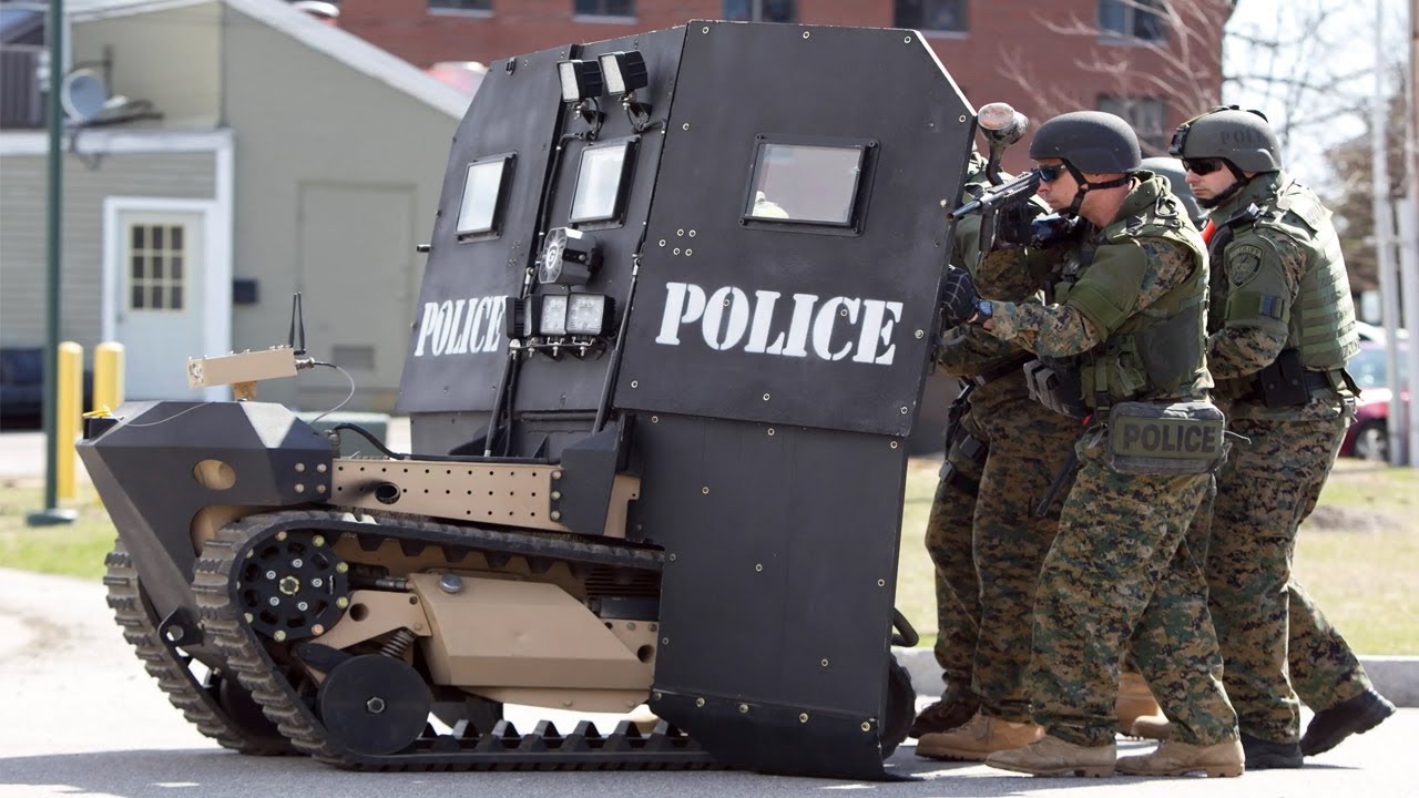THE COOLEST MILITARY AND POLICE GADGETS
