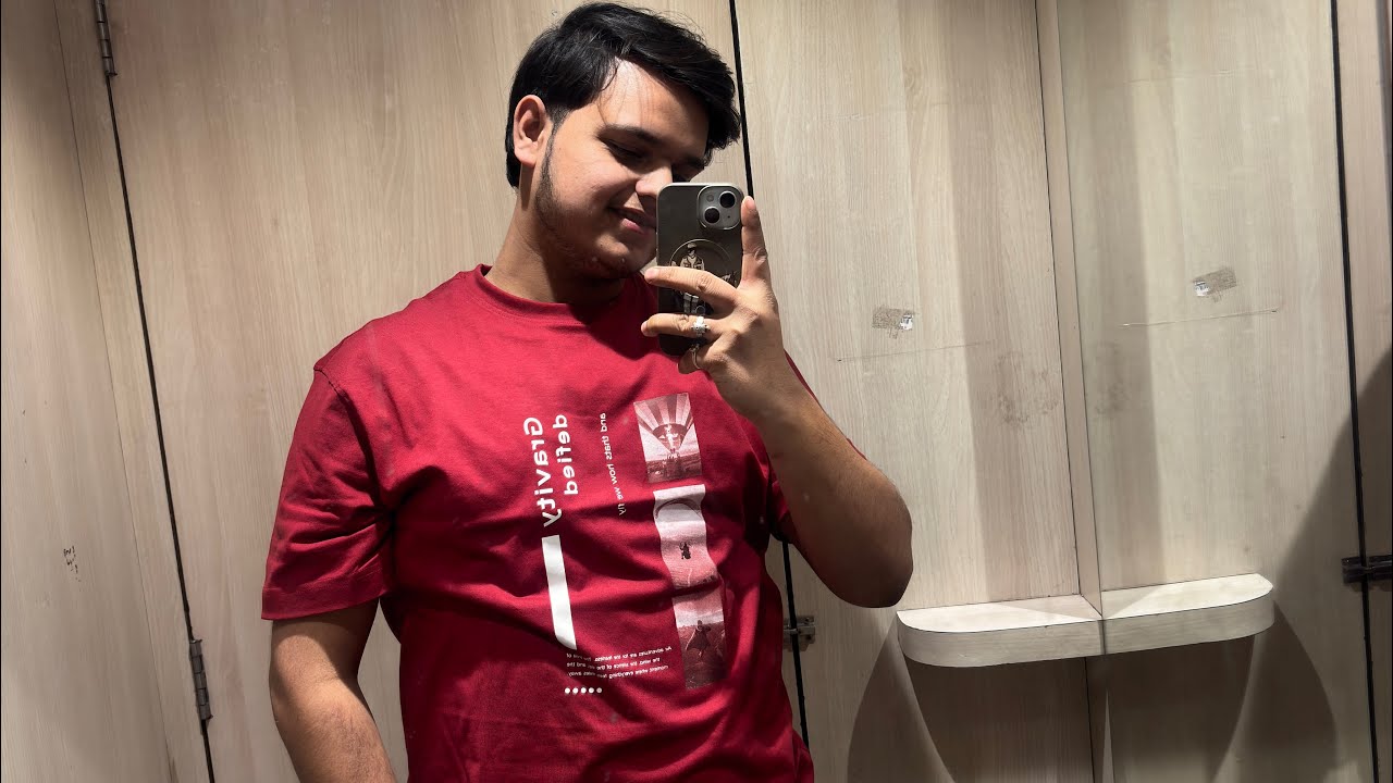 50 vlog complete 🥳❤️🙏  /  aaj fir se  shopping ￼￼ 🤫 subscribe me  ❤️🙏￼