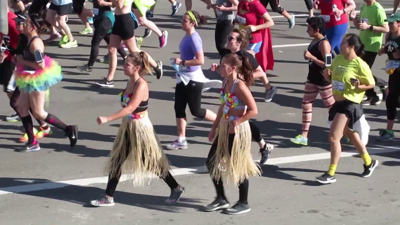 Bay to Breakers Costumes & Fashion 2017 San Francisco California