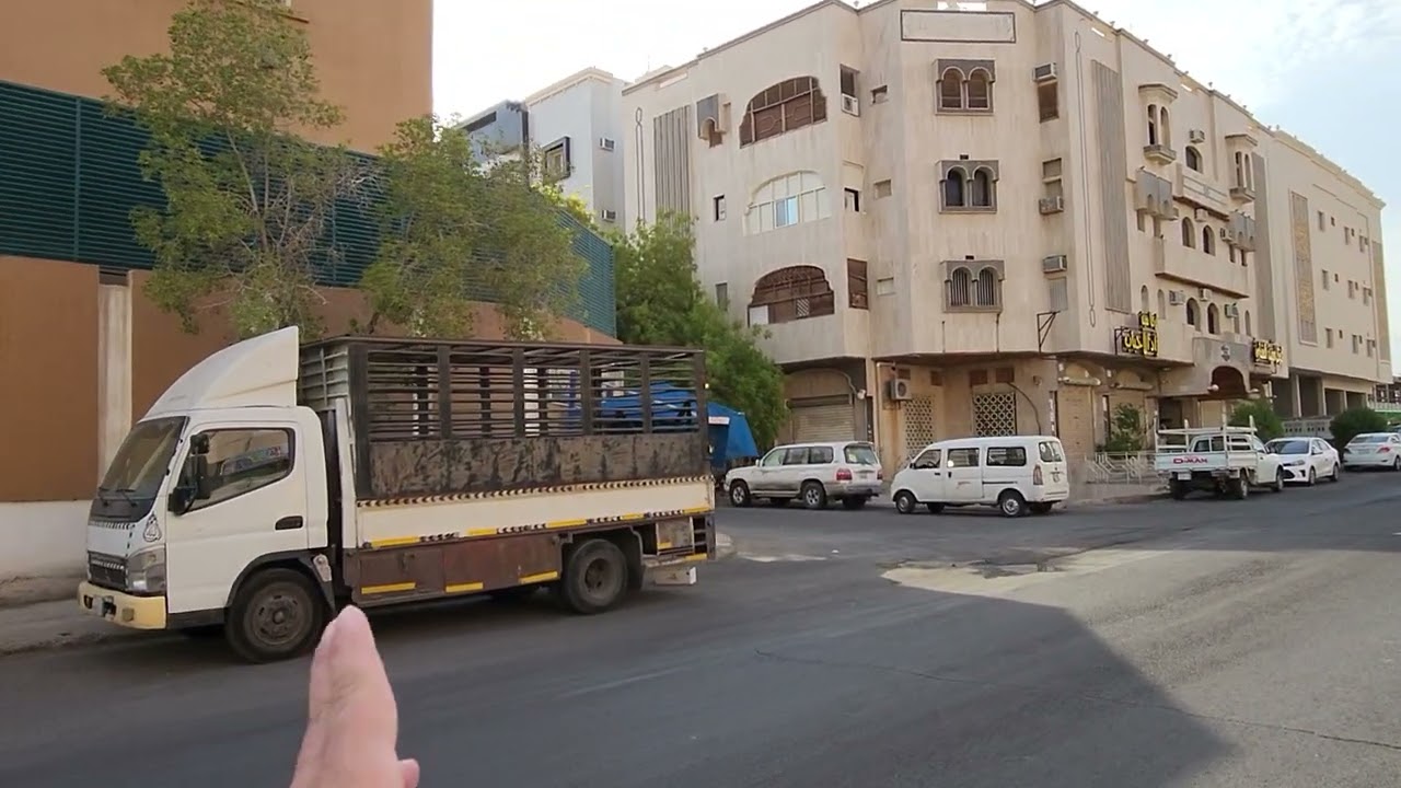 حي الصالحية في المدينة المنورة وجولة صباحية جميلة مشيًا على الأقدام