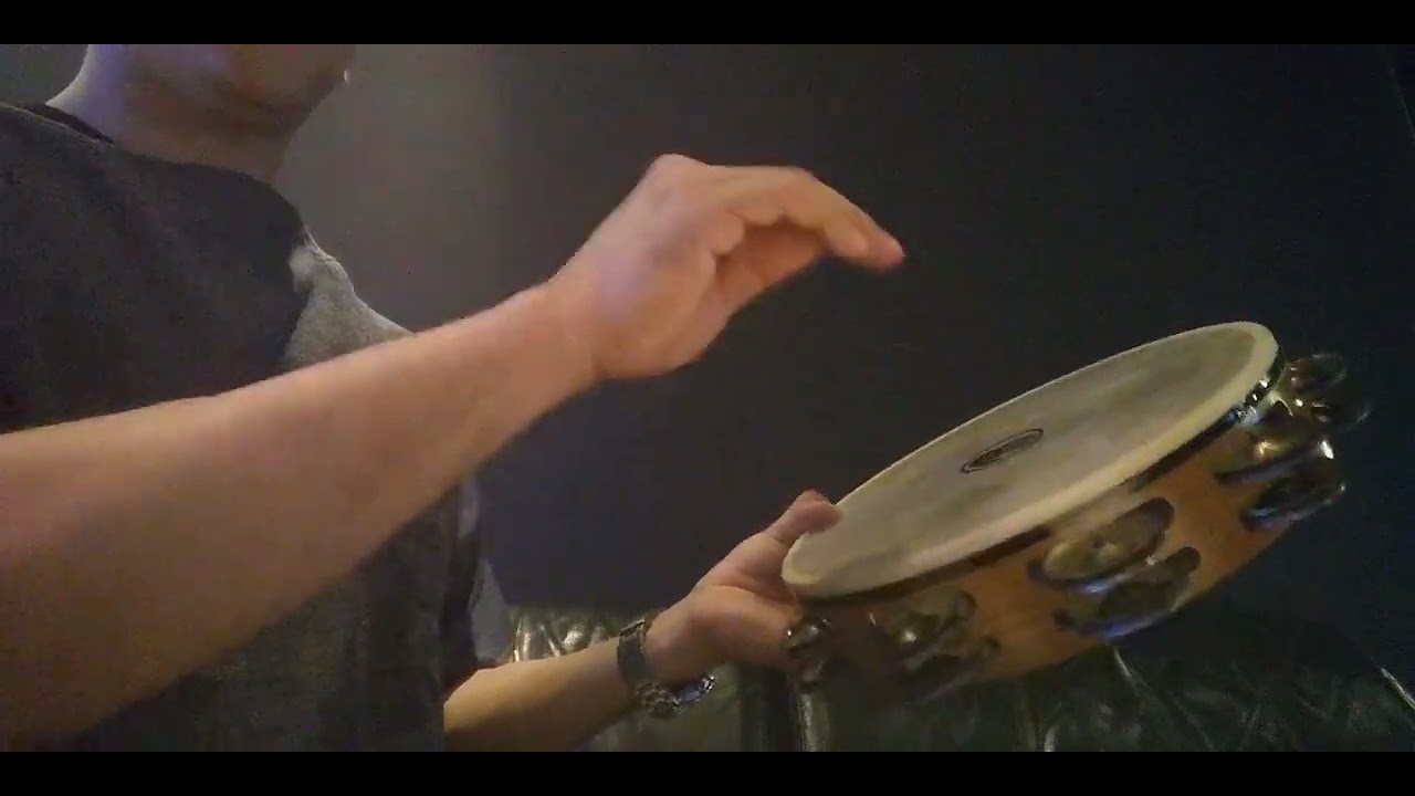 プスタ第一楽章のタンバリンを叩いてみた&叩き比べてみた