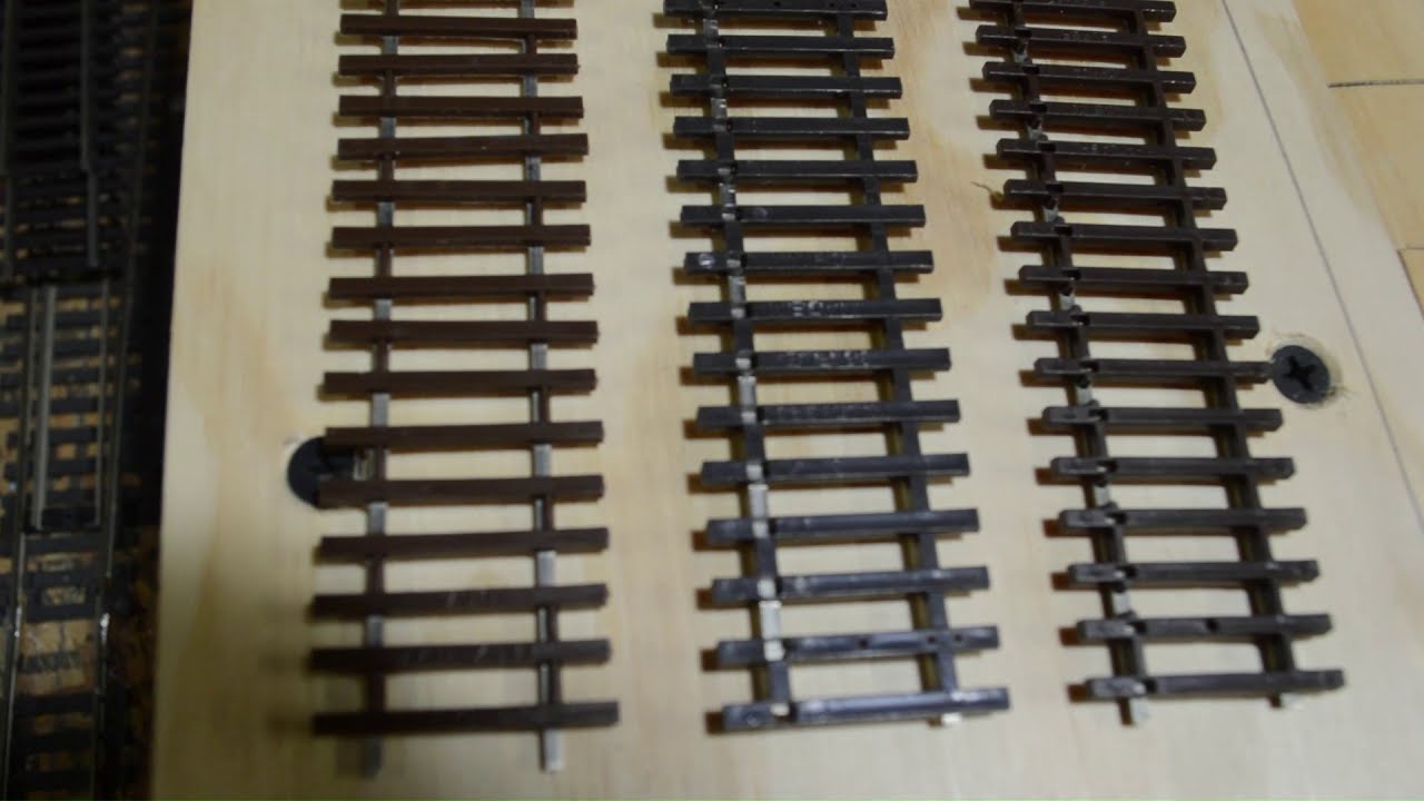 track review of walthers new code 83 flex track