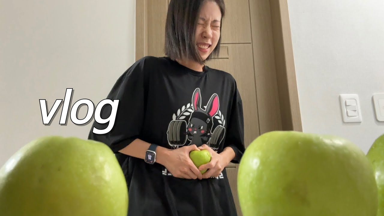 VLOGㅣ사과 맨손쪼개기ㅣ운동 꾸준히 하는 법ㅣ직장인 헬스 브이로그