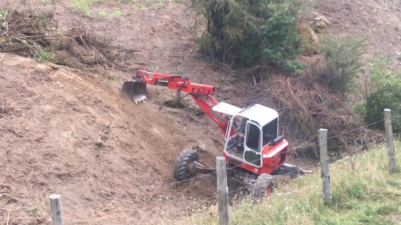 Escavatore Ragno in azione, con Alessio Maggiani