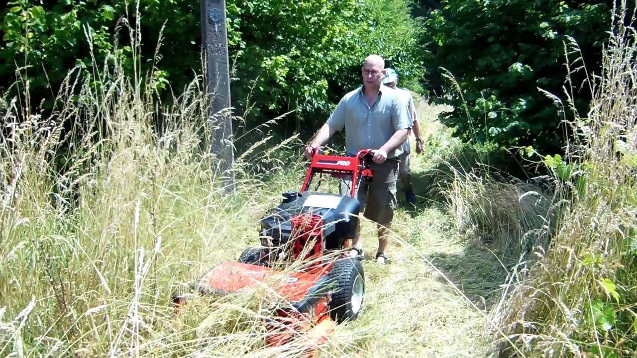 Snapper Pro SW10 ruwterreinmaaier in actie.....