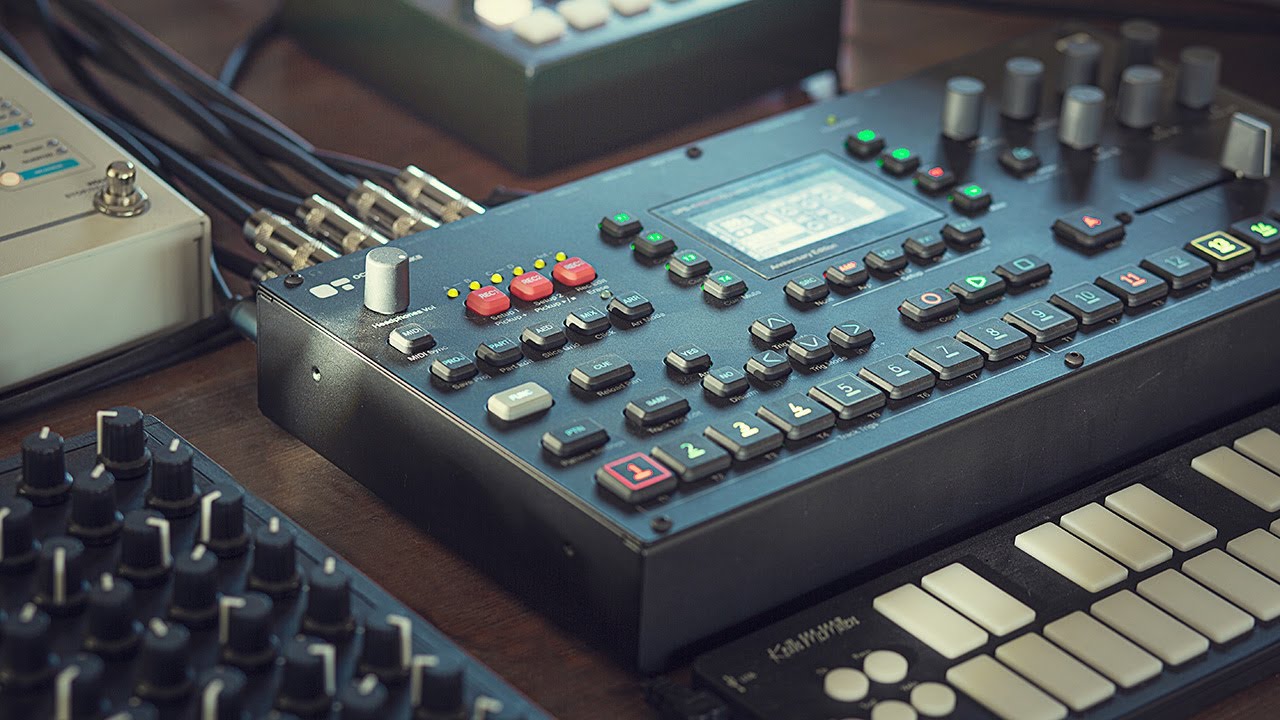 Что отличает Octatrack от других // Как я использую живое пересэмплирование во время выступлений