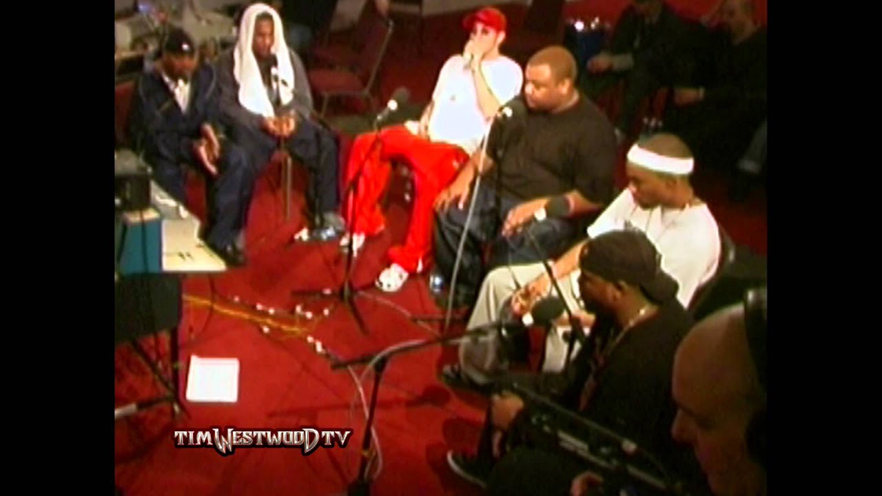 Eminem & D-12 freestyle backstage in London 2001 - Westwood