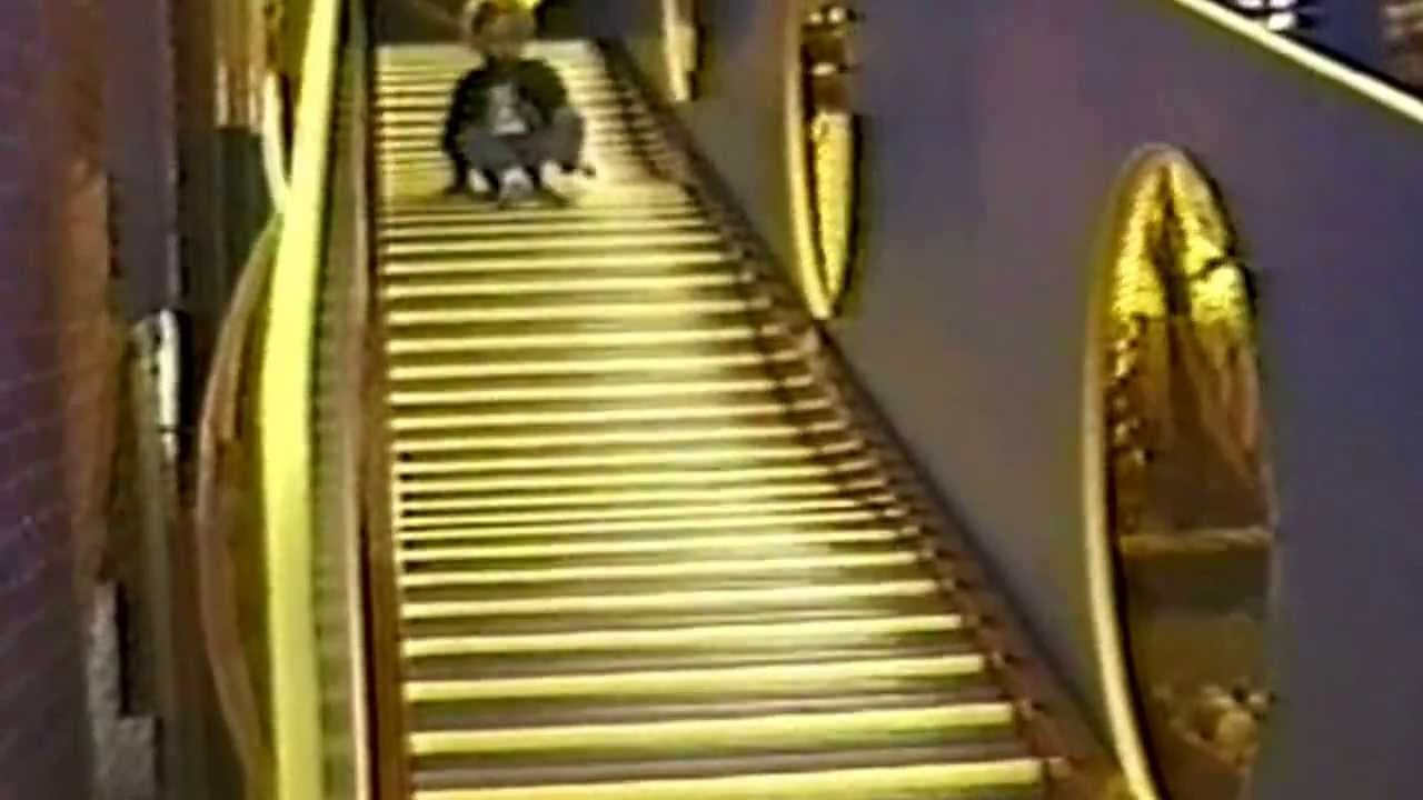 1991 10 8 California   Discovery Zone