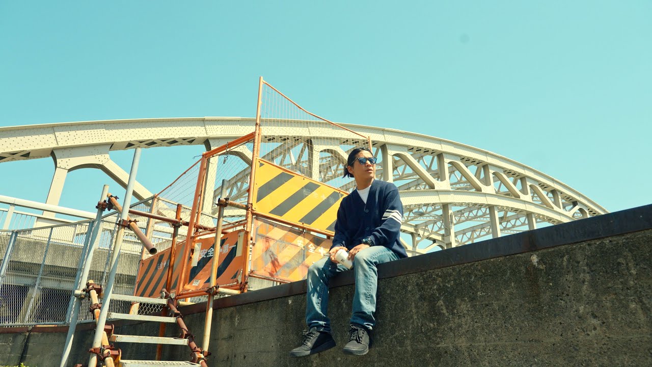 KURO - 光 - 【Official Music Video】