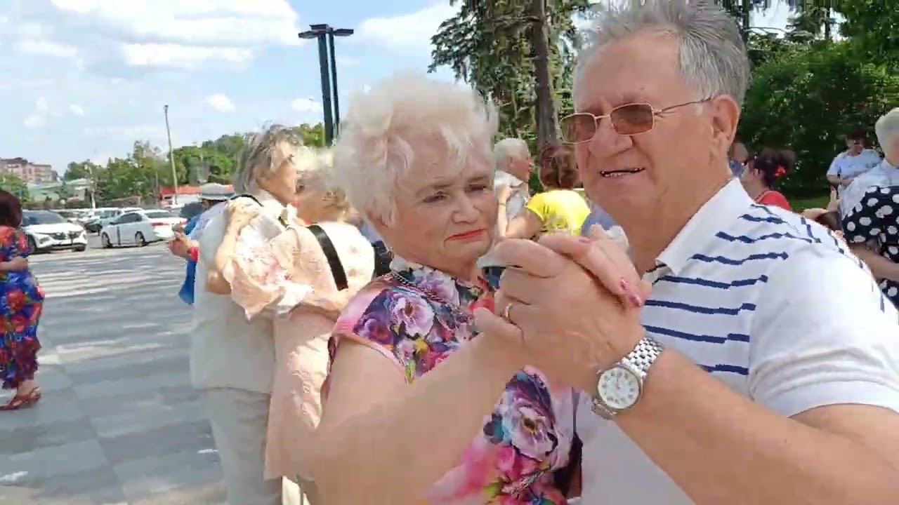 ОТЦВЕЛА ЛИПА БЕЛАЯ, ВОТ И ВСТРЕТИЛИСЬ ВНОВЬ ♥️ТАНЦЫ♥️ ХАРЬКОВ 2025
