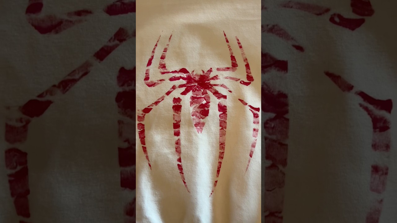 DIY Unique Spiderman Kiss Hoodie Tutorial 💕 cute gift idea 