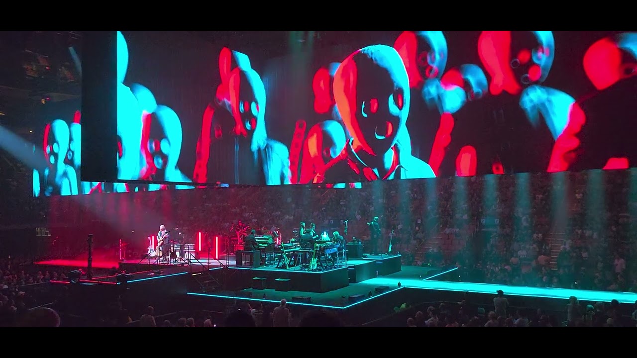 Roger Waters - The Bravery of Being Out of Range (Miami, FTX Arena 8.23.2022)