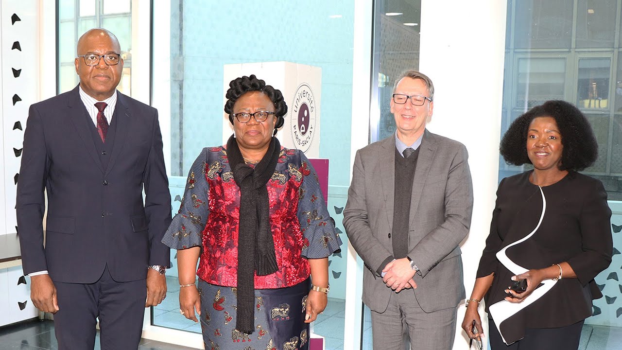 Marie-Th&eacute;r&egrave;se Safi Sombo ministre de l&rsquo;ESU &agrave; l'Universit&eacute; Paris Saclay | Frenzi NZINGA | b-oneuropa