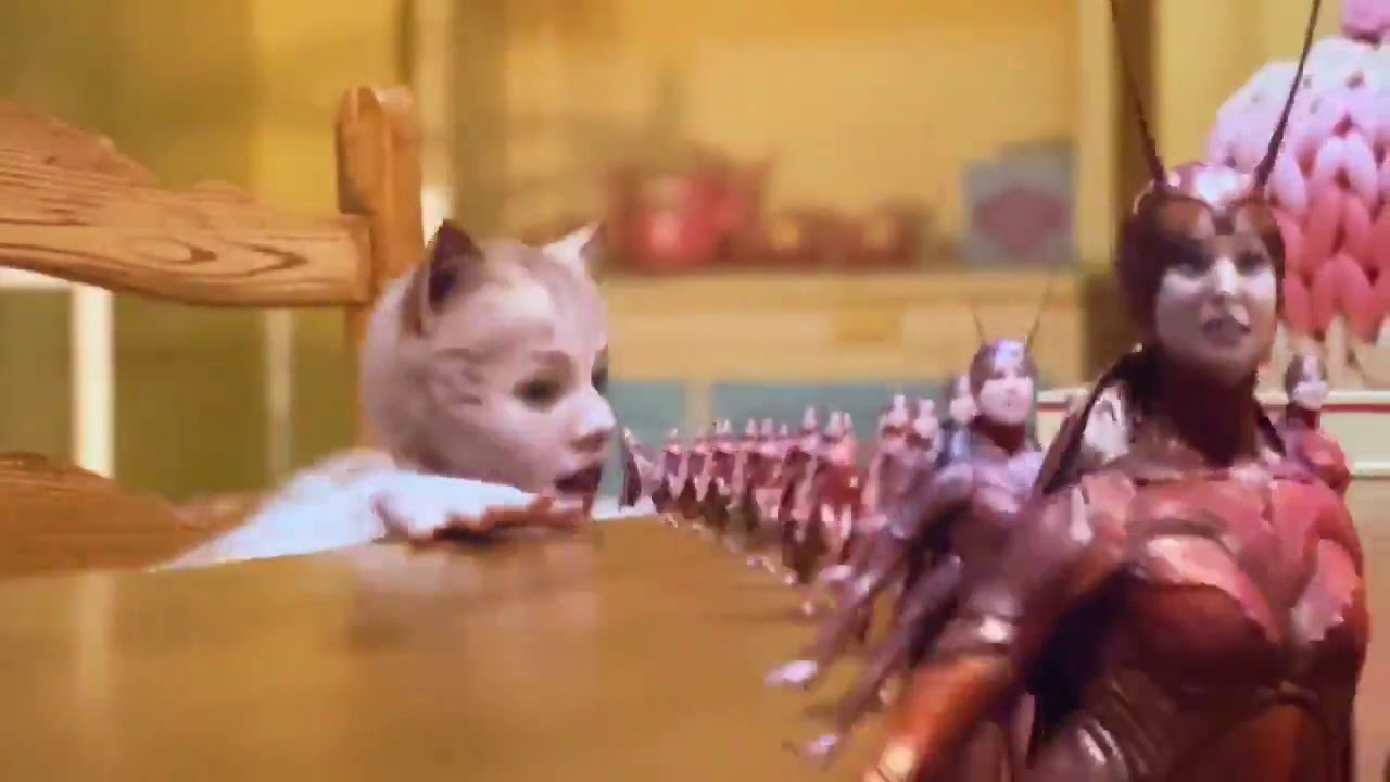 "Cats the bad CGI movie"