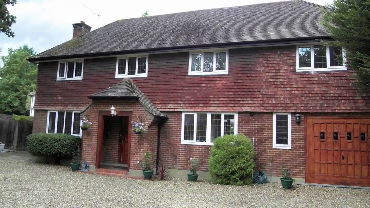 FOR SALE !! 'Hobblers Wood' Charlton Road, TW17. A Magnificent 5 Bedroom Home, Come and View!