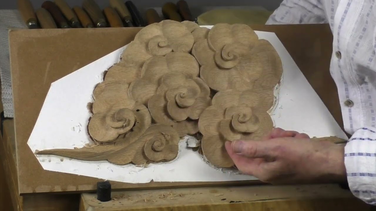How to Carve Japanese Clouds - 4 Undercutting