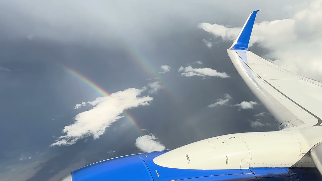Wild Weather Takeoff from RSW – Turbulence & Rainbows | United Flight 2738