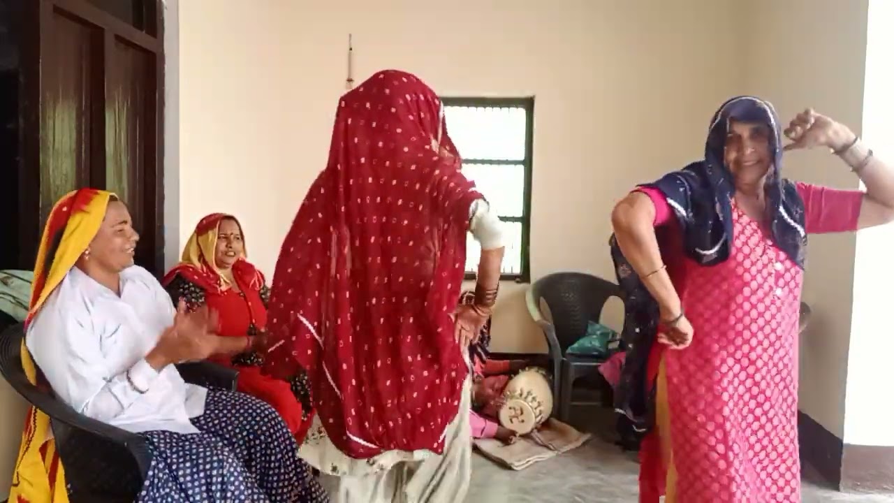 🙏🙏 धुने पे बैठ के रोई रे मेरो नो दुनिया कोई रे🌹🌹 धमाकेदार भजन और डांस 🌹💕 प्लीज़ ज्यादा सपोर्ट करे 🙏🙏