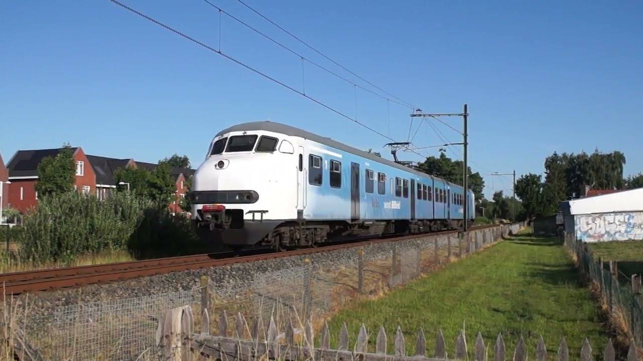 Mat '64 904 als spitstrein op de Valleilijn, nu in de zon! - 30 juni 2025