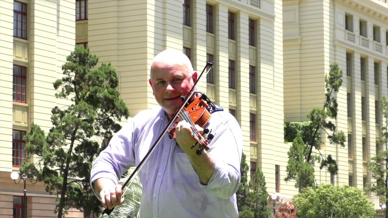 Celtic Fiddle Tune 'The Rose Tree' Brisbane CBD