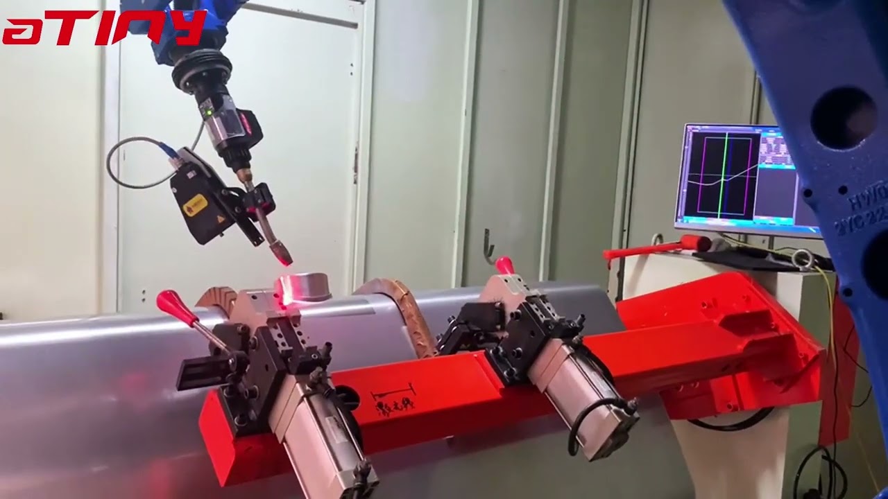 Weld Navigator Laser Seam Tracking System for Yaskawa robots in automated aluminum fuel tank welding