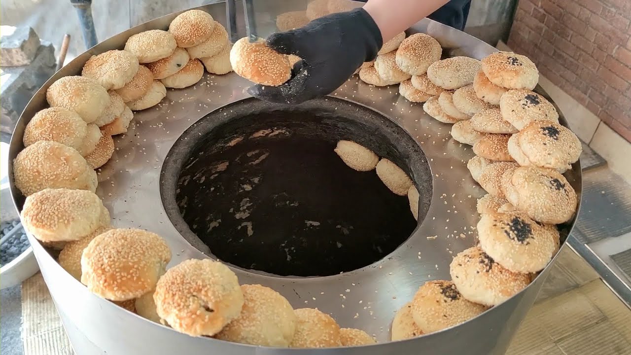 запеченное кунжутное тесто с луком-тайваньская уличная еда