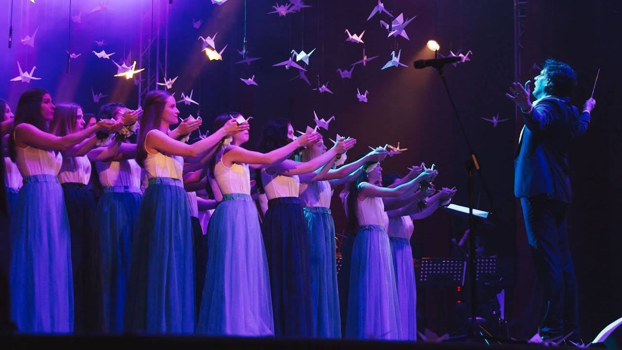 Song of the Universal: Ola Gjeilo/Walt Whitman x Carmen manet