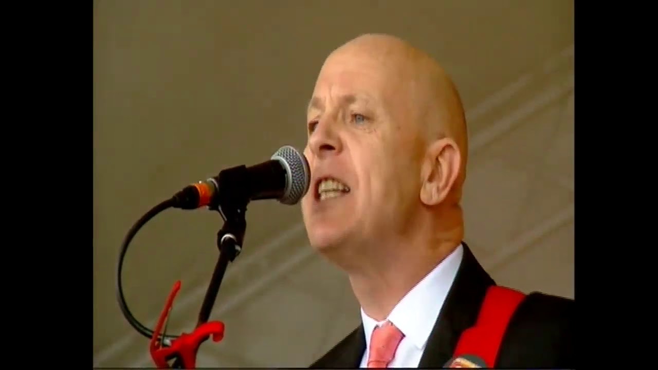 Crowded Scouse, Crowded House Medley