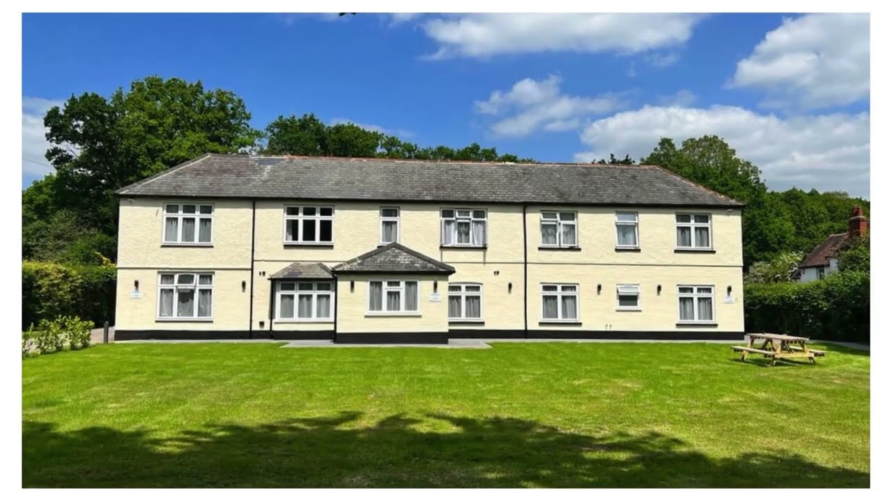 Welcome to The Retreat - Knaphill