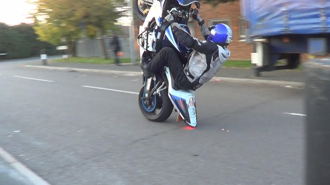GSXR 1000cc WHEELIES STUNTS MADNESS / BACK IN THE GAME / UK BIKE LIFE