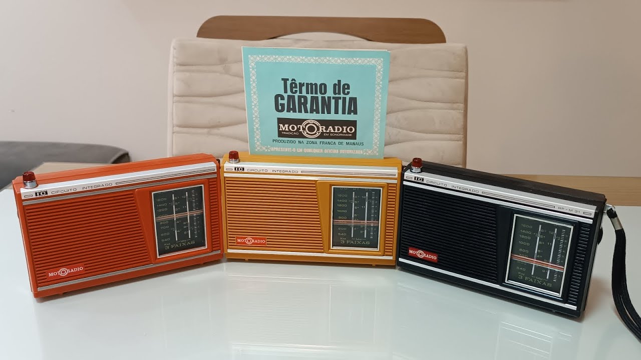 Motoradio RP-M31 /  1&deg;  vers&atilde;o, cole&ccedil;&atilde;o de 3 cores.