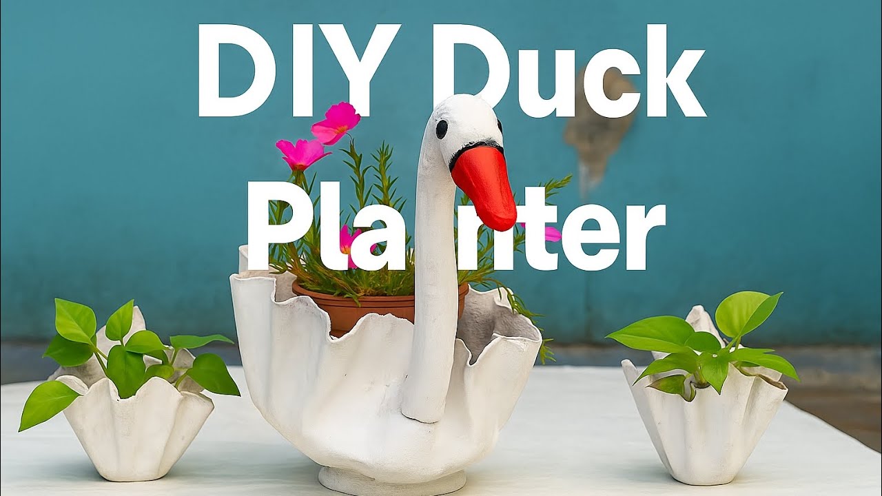 White Cement Duck Planter 🦆🪴 Using Old Clothes 👕🖌 | Unique Garden Craft Idea 💡😃 #diy #craft #flowers