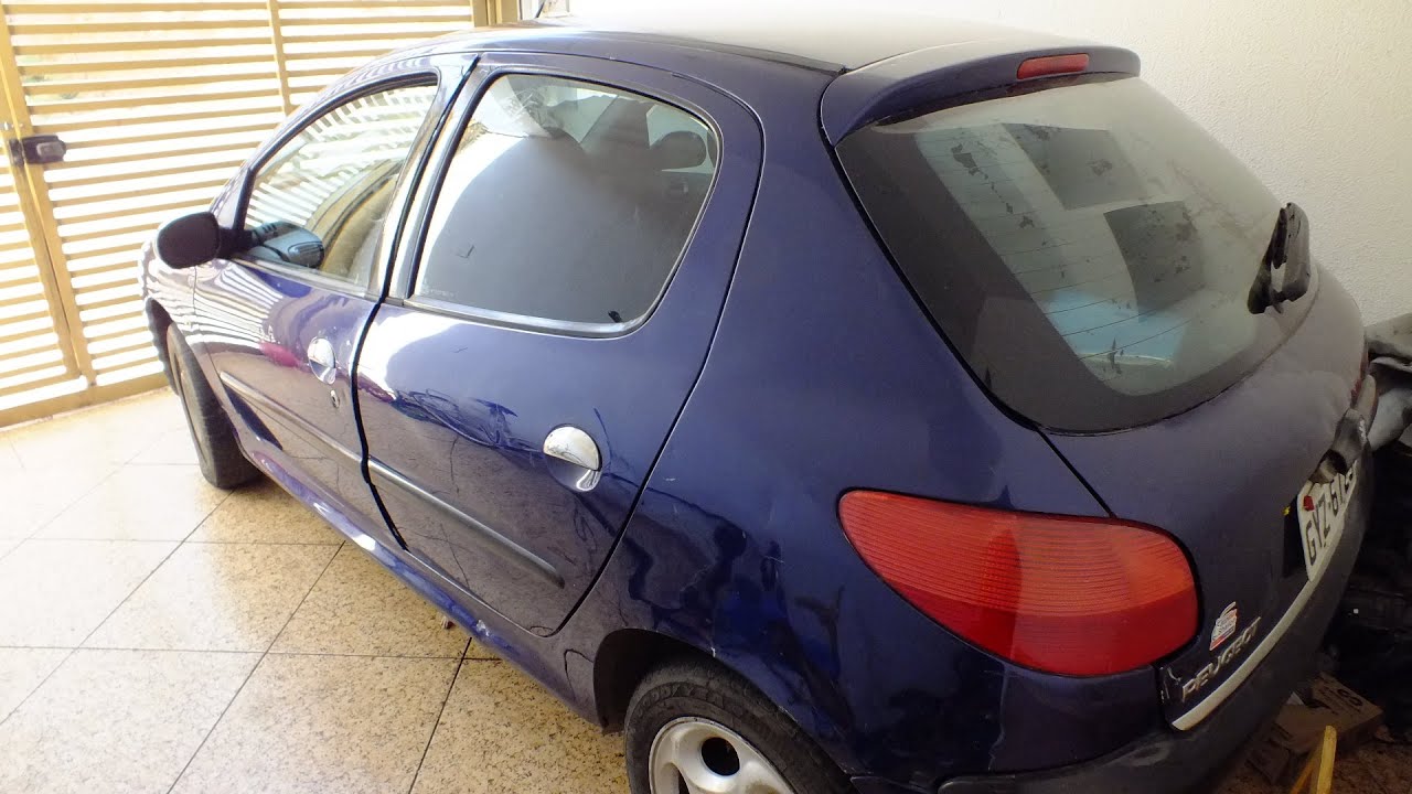 Luz da bateria piscando ou acesa, Peugeot 206 resolvido.