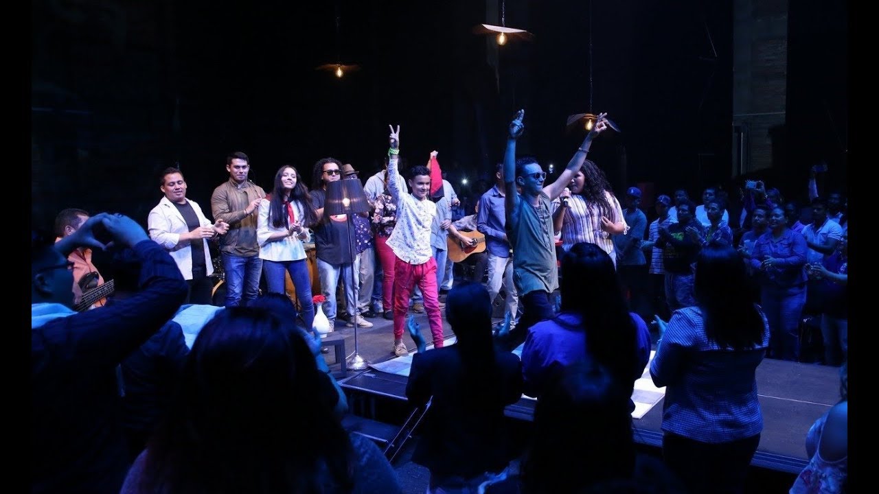 Concierto 40 en Revolución: Celebrando la Paz y la Vida (Completo)