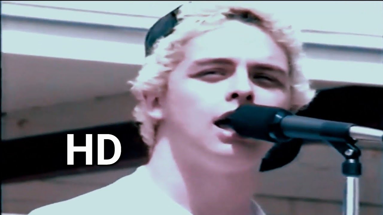 Green Day - 16 (HD Remastered Live Video) Pinole Valley High School 1990