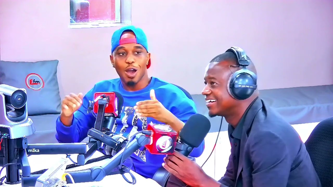 ANAKULA HELA ZAKO NA AKUPI☺️