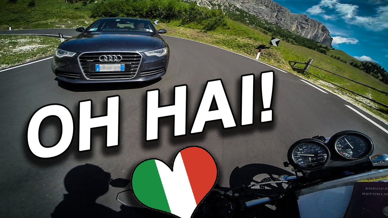 DEALING WITH MOUNTAIN ROAD TRAFFIC (Passo Gardena - Grödner Joch) [RAW Onboard]