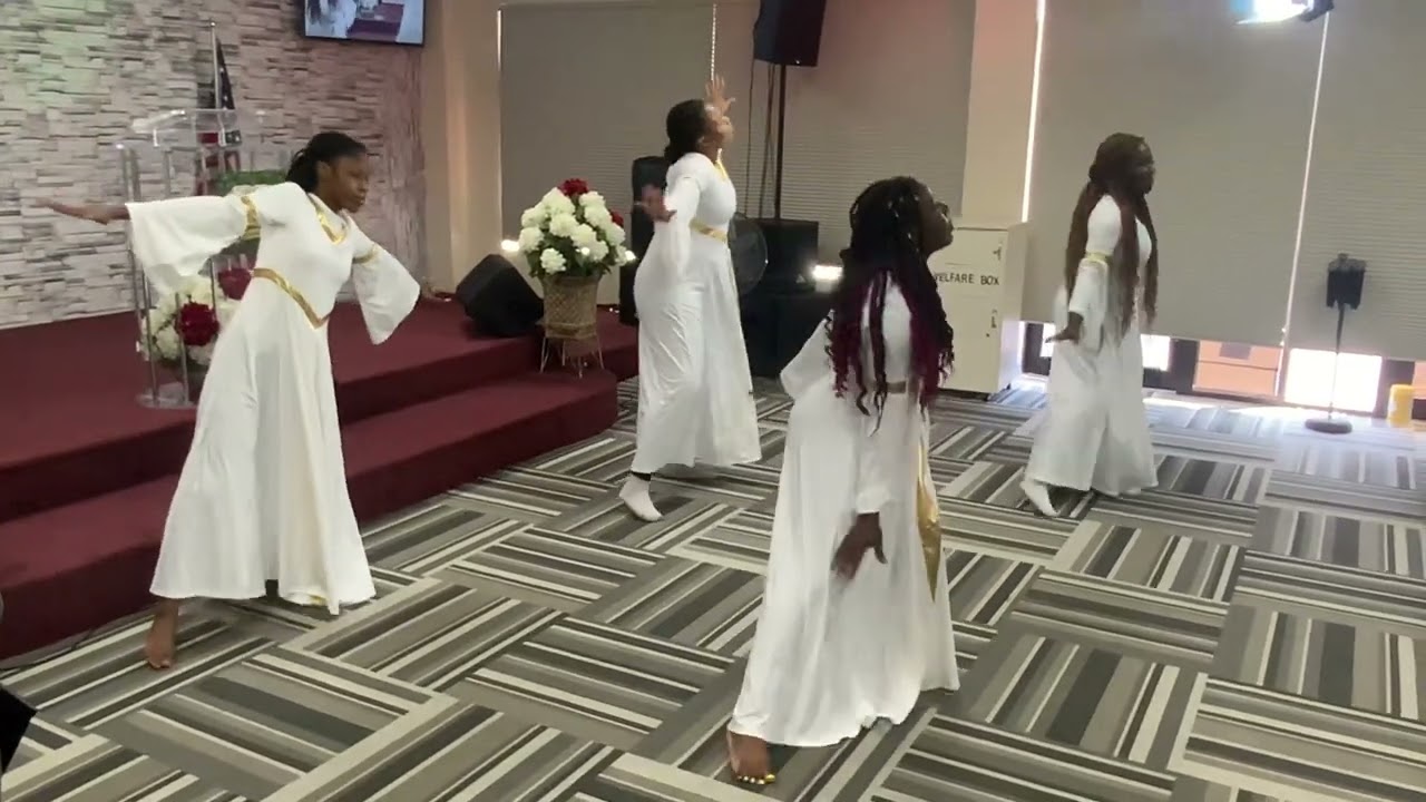 Covenant Keeping God by Victoria Orenze | Praise Dance