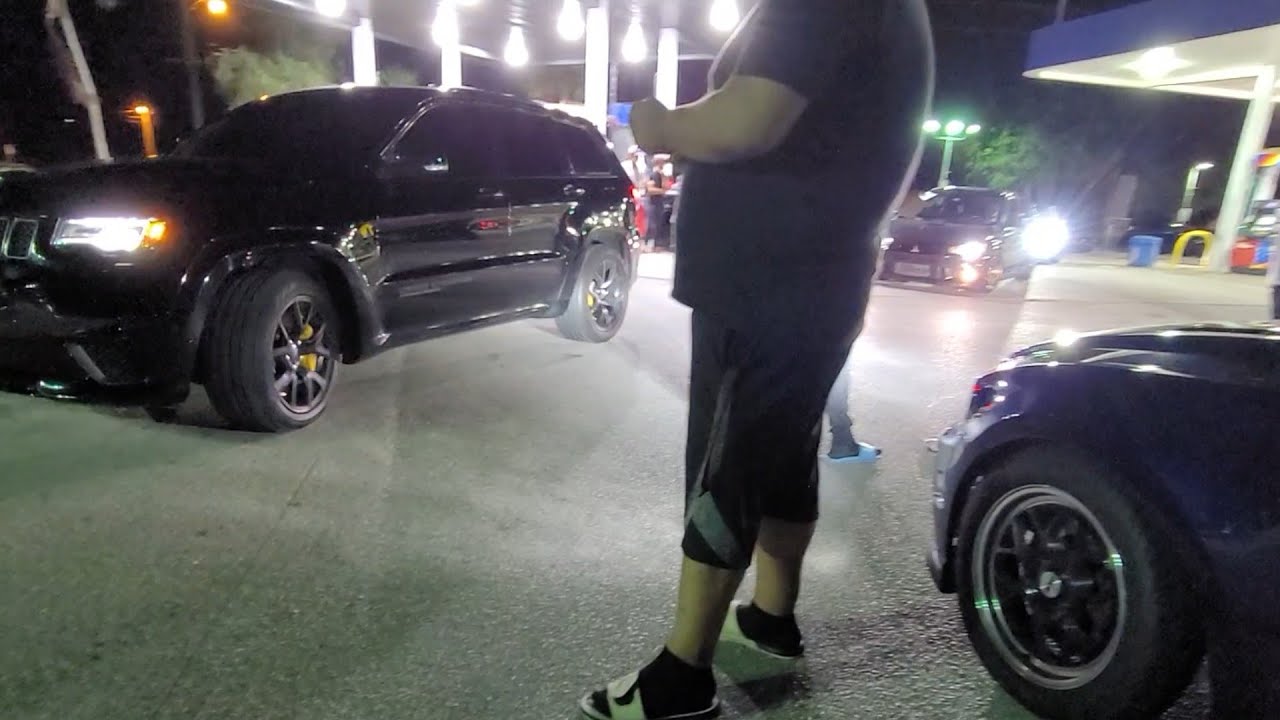 Jeep Trackhawk vs S197 5.0 Mustang Bolt-ons E85 Manual 20 30 Roll + Dig Race