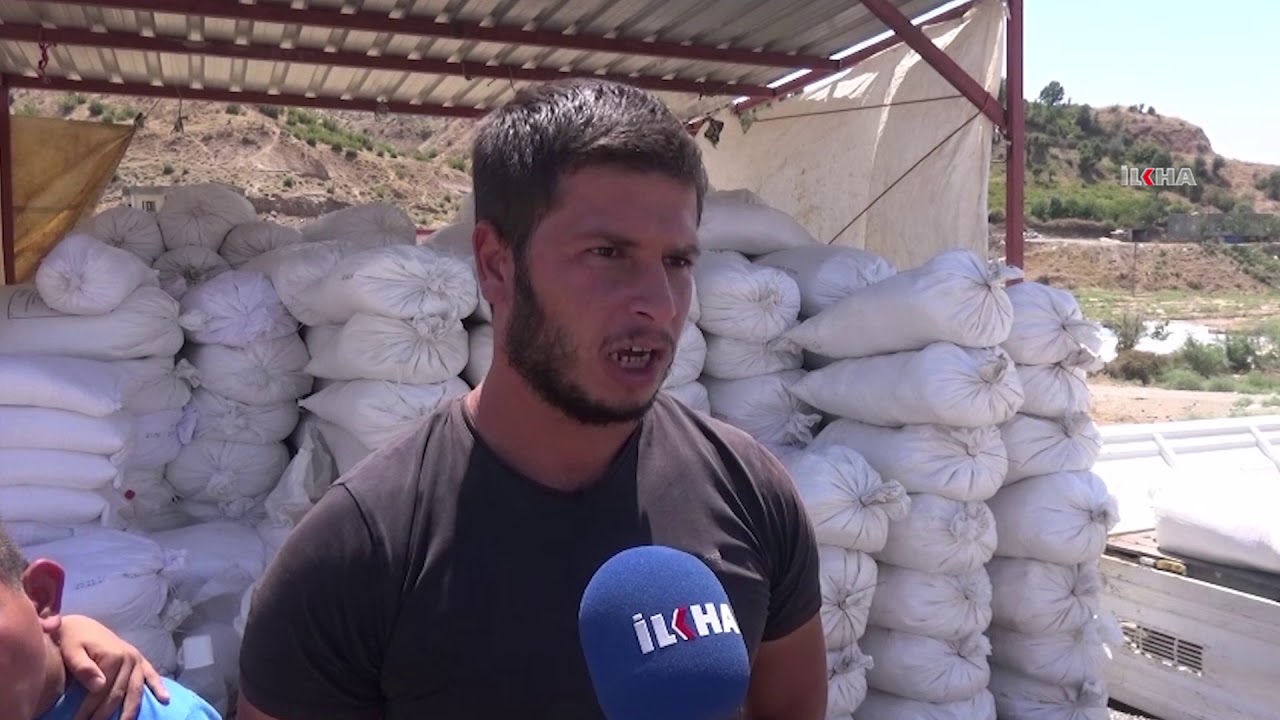 Kaya tuzu üreterek bir asırdır geçimlerini sağlıyorlar