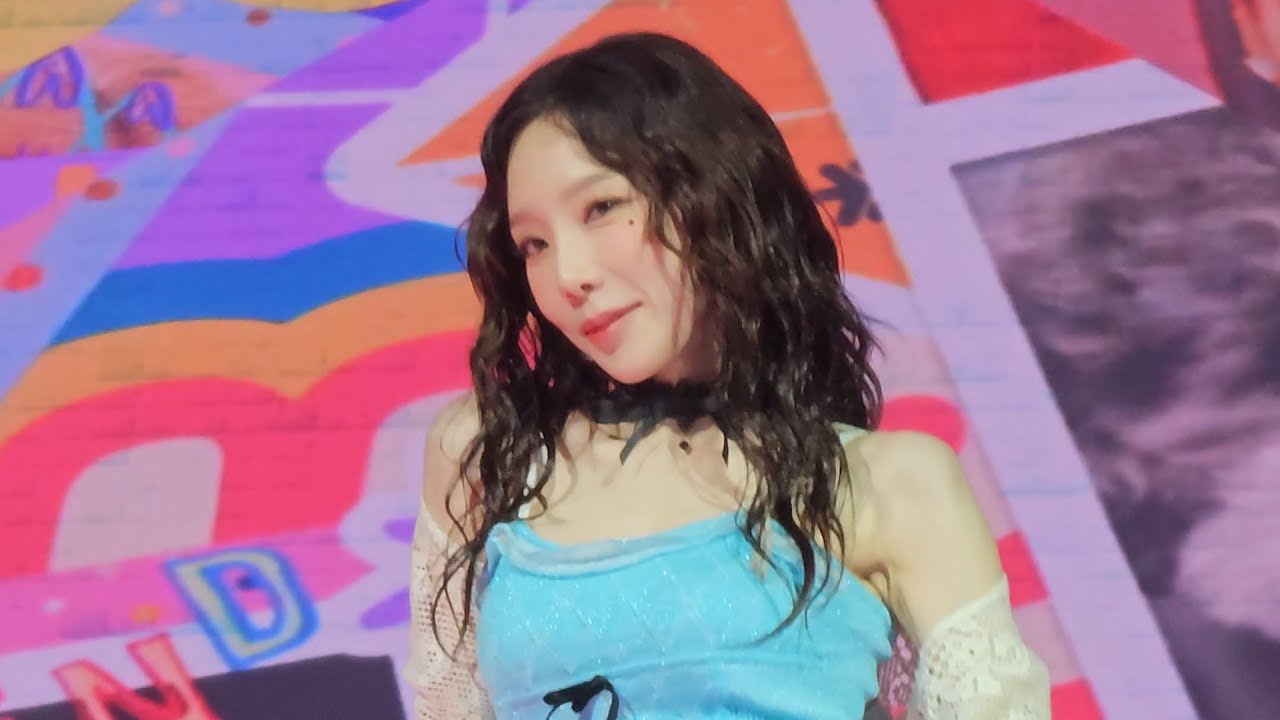 [4K 60p 직캠] 230603 Taeyeon 태연 Weekend - 