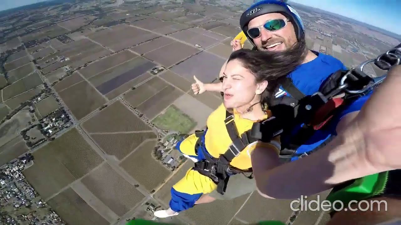 MOST THRILLING EXPERIENCE OF LIFE , SO FAR! SKY DIVING 9000FT