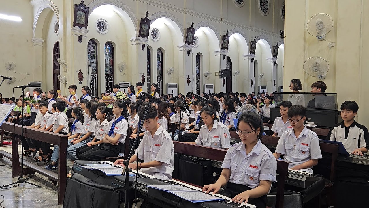 Thượng Tiến Lên Ba Ngôi - Nguyễn Quang Hưng