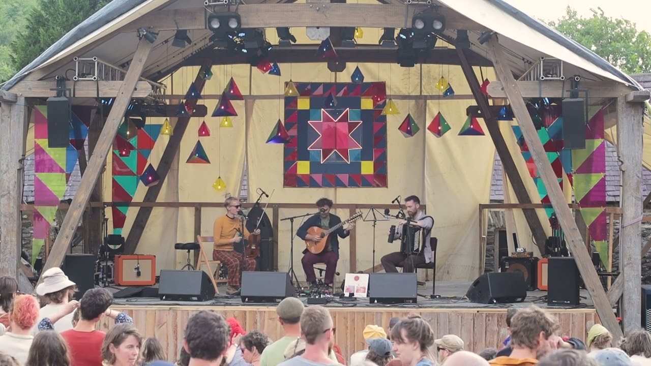 TARREN - LIVE @ Fire in the Mountain