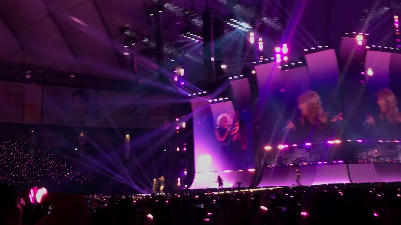 Taylor Swift - Style/Love Story/You Belong With Me Medley - reputation Stadium Tour Tokyo Night 2