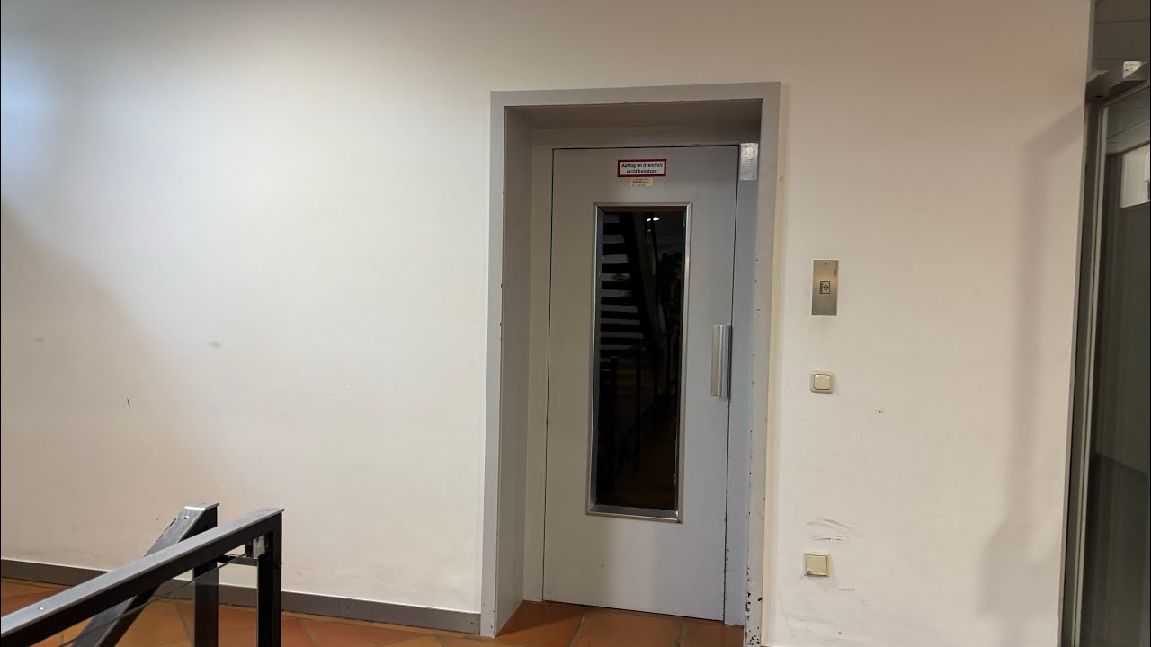 1960 Schindler Aufzug in einem Bürogebäude in Ismaning