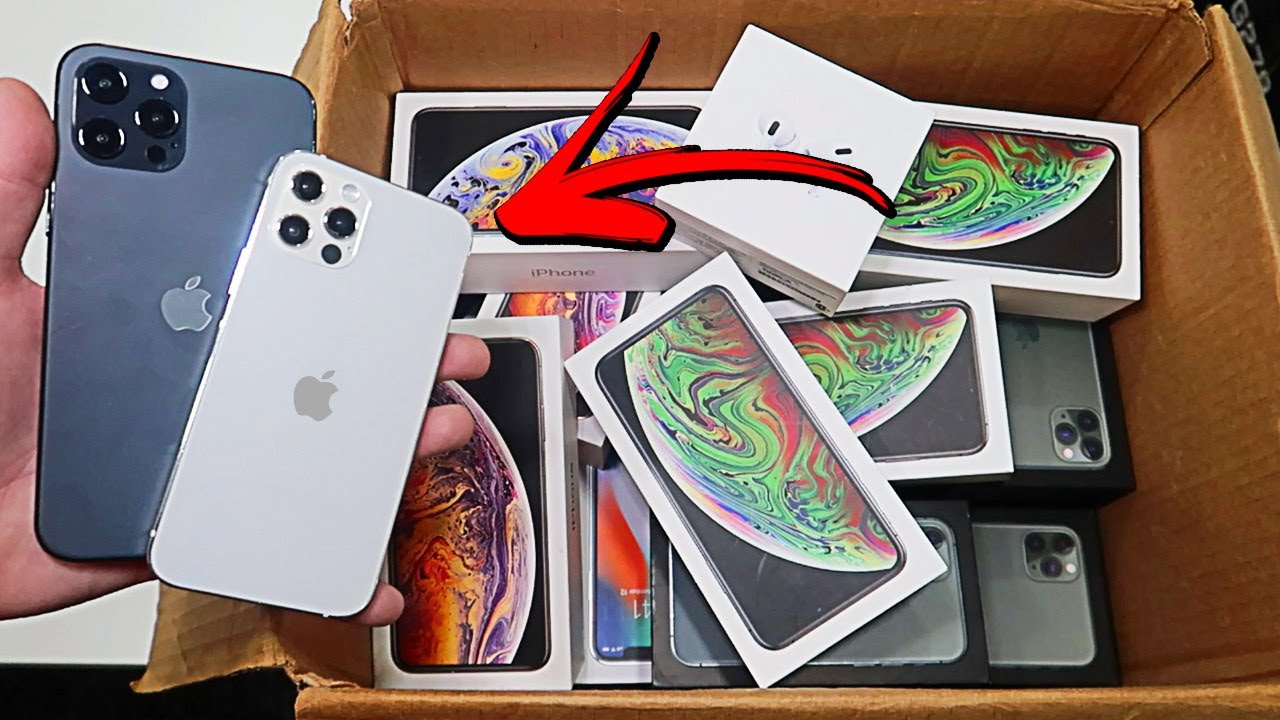 ABANDONED APPLE STORE DUMPSTER DIVE!! FOUND IPHONES AND MORE!! 