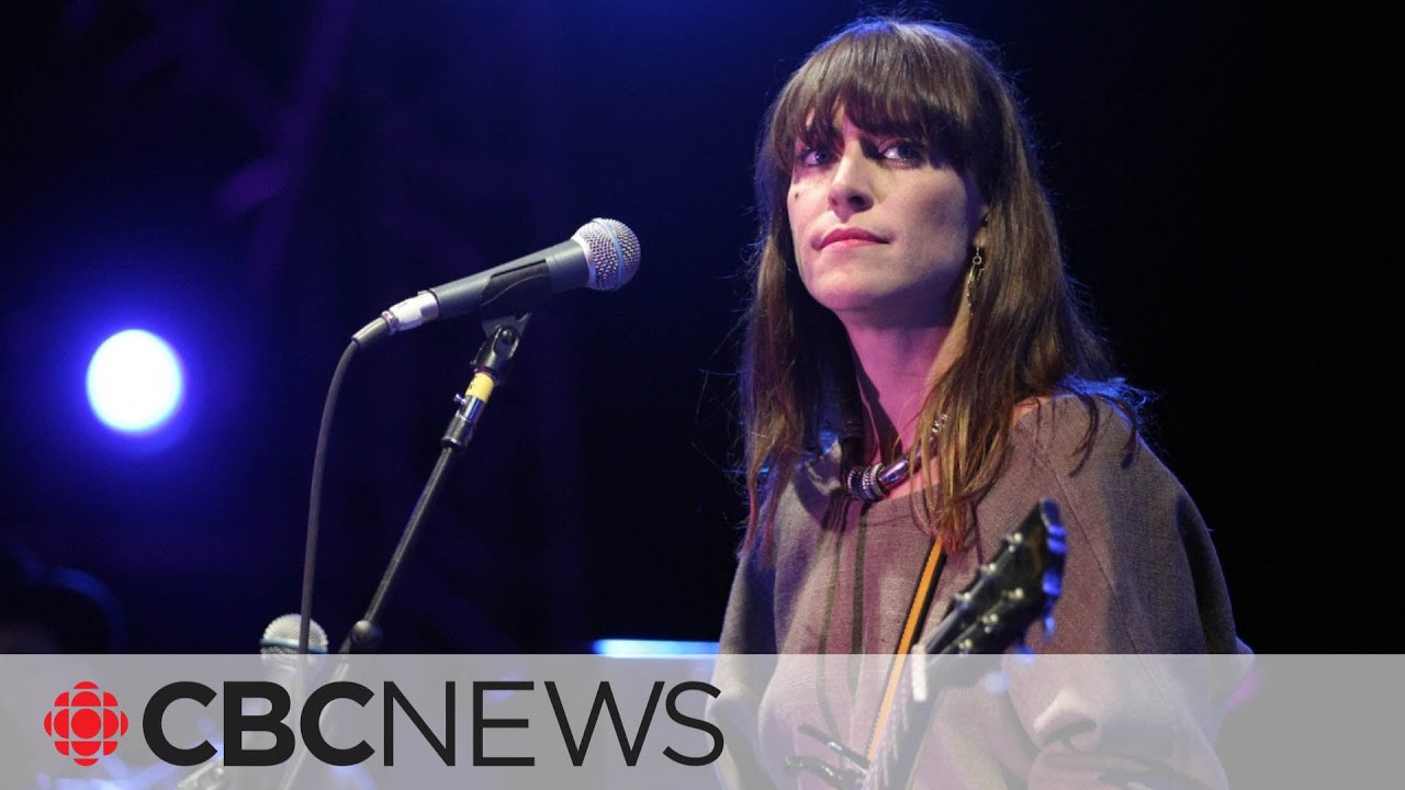 Feist quits Arcade Fire tour