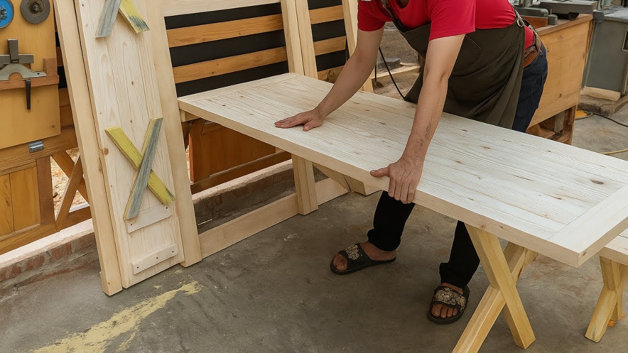 Space-saving Interior Design From Recycled Wood // DIY Useful Folding Tables And Chairs In Life