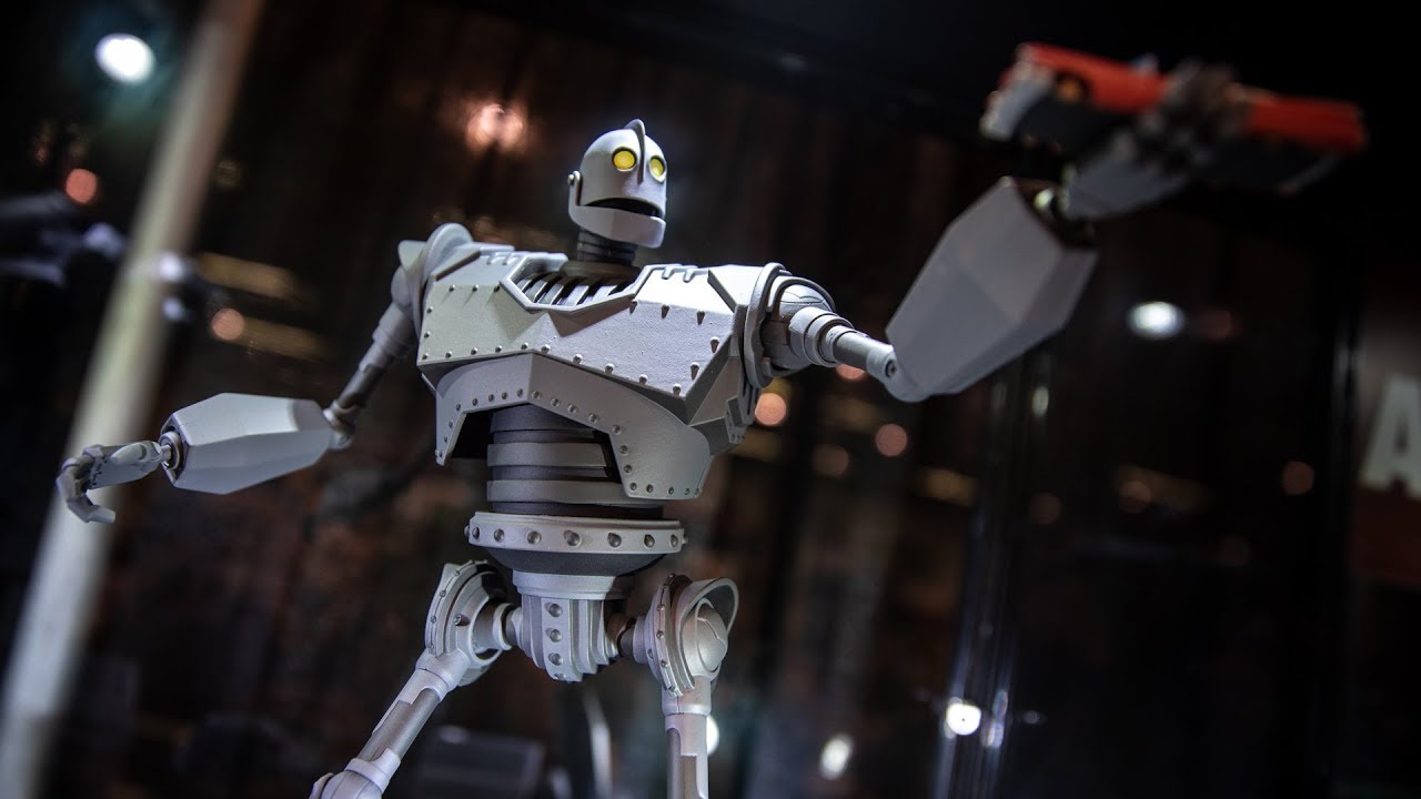 Mondo's New Iron Giant at DesignerCon!